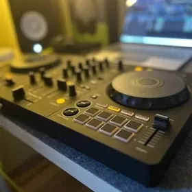 Pioneer dj Flx4 tazeje