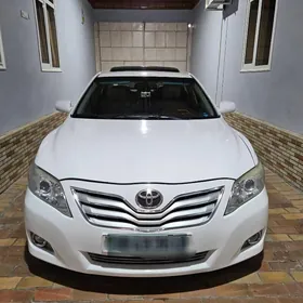 Toyota Camry 2011
