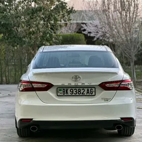 Toyota Camry 2018