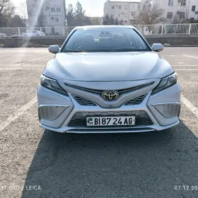 Toyota Camry 2022