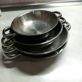 чугунный  сковородка