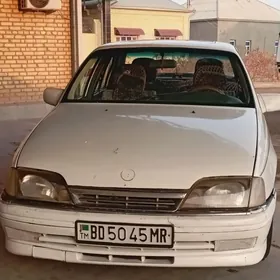 Opel Omega 1992