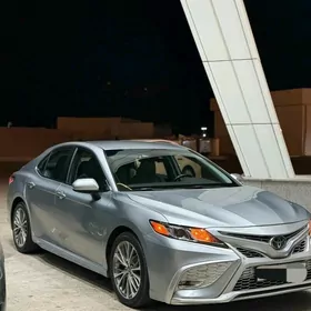 Toyota Camry 2020