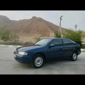 Nissan Primera 1998