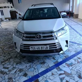Toyota Highlander 2019