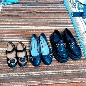 caga köwüş geýlen aýakgap