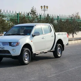 Mitsubishi L200 2007