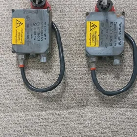 BMW E39  ksinon blok