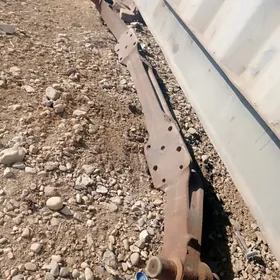 балка передняя