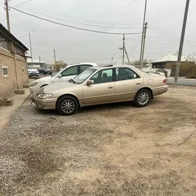 Toyota Camry 1998