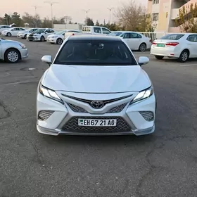 Toyota Camry 2022