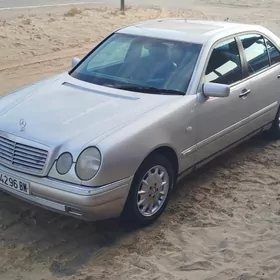 Mercedes-Benz E320 1997