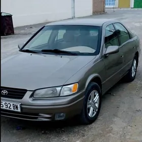 Toyota Camry 1999