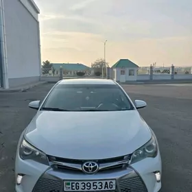 Toyota Camry 2015
