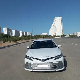 Toyota Camry 2022