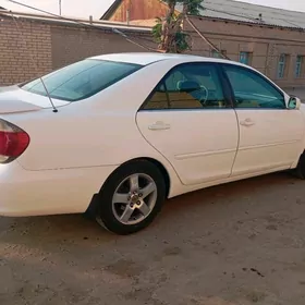 Toyota Camry 2005