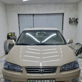 Toyota Camry 2000