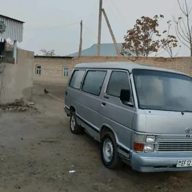 Toyota Hiace 1989