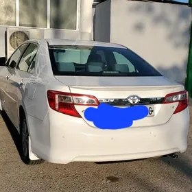 Toyota Camry 2012