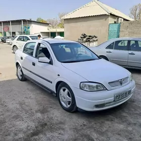 Opel Astra 2000