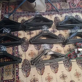 Вешалки 1 шт