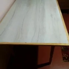 стол обеденный