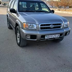 Nissan Pathfinder 2001