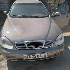 Daewoo Leganza 1998