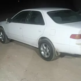 Toyota Camry 1999