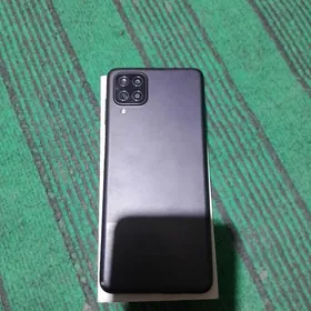 Samsung A12