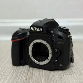 Nikon D610