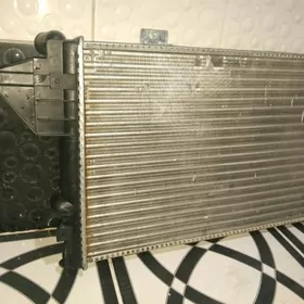 opel vectra 1.8--2 radiatr