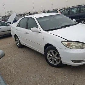 Toyota Camry 2004