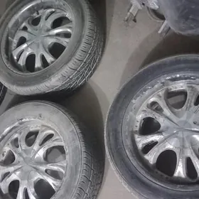 diska teker 265. 50r. 20 roadstone