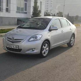 Toyota Yaris 2008