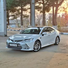 Toyota Camry 2020