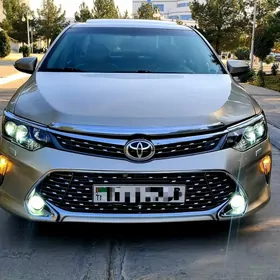 Toyota Camry 2015