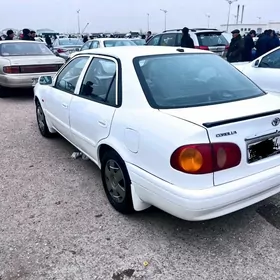 Toyota Corolla 2000