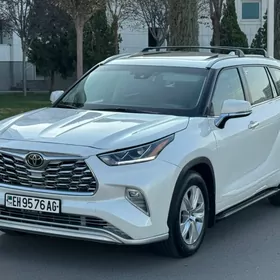 Toyota Highlander 2023