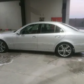 Mercedes-Benz E320 2003