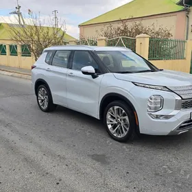 Mitsubishi Outlander 2022