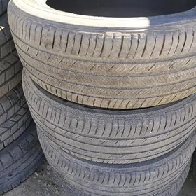 235.55.20   Michelin