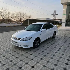 Toyota Camry 2004