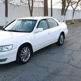 Toyota Camry 2000