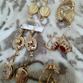 gyzyla menzes gulak halka yuzu