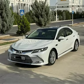 Toyota Camry 2022