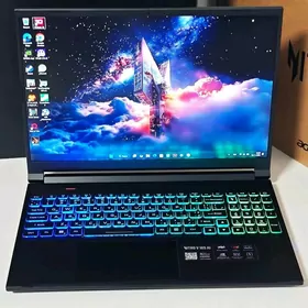 Nitro 16" 180Hz RTX5060 32/1TB