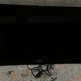 telewizor Skyworth32"