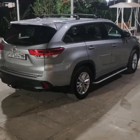 Toyota Highlander 2017