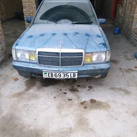 Mercedes-Benz 190E 1988